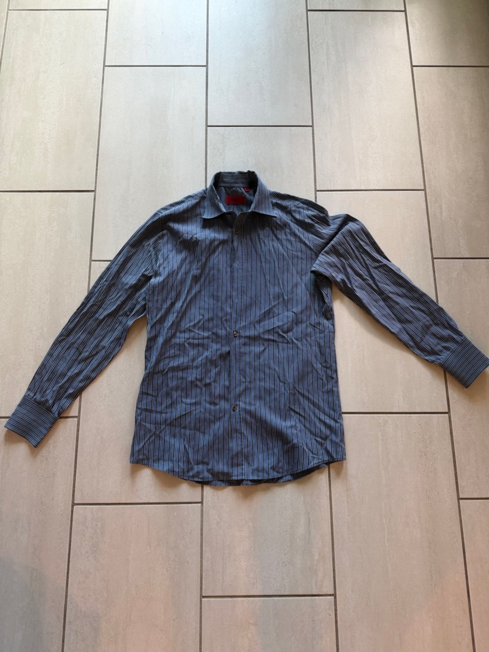 HUGO Men's Navy and Black Pinstripe Dress Shirt